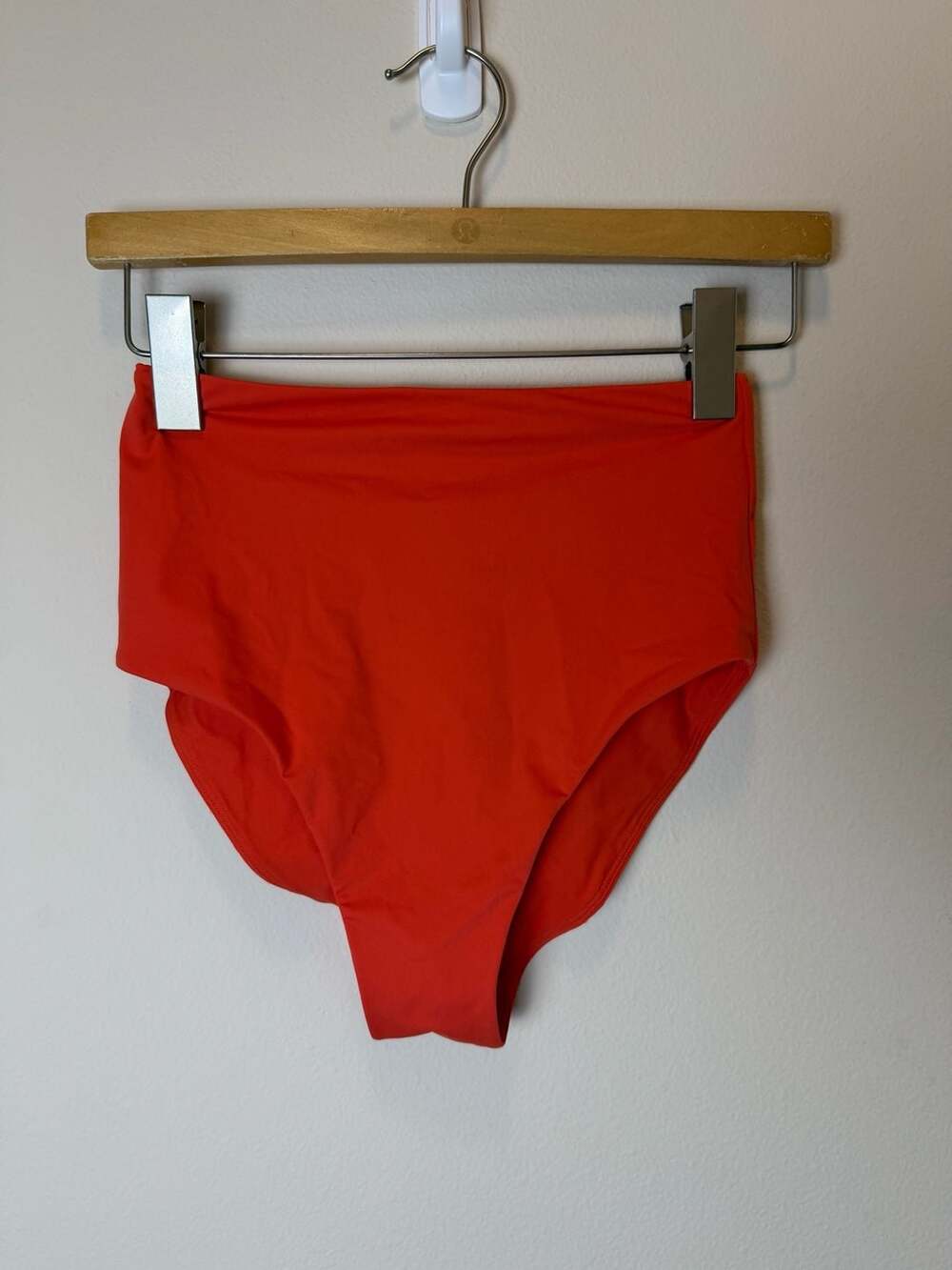 Lululemon High Waisted Swim Bottom Red Size 4